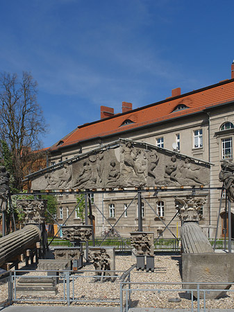 Säulen im Innenhof - Brandenburg (Potsdam)