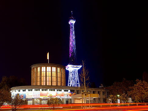 Funkturm und Messegelände Foto 