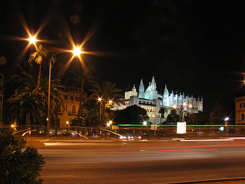 La Seu mit Straße - Mallorca