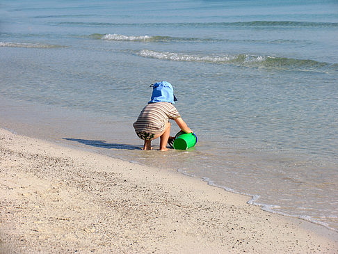 Foto Kleine Kinder am Strand